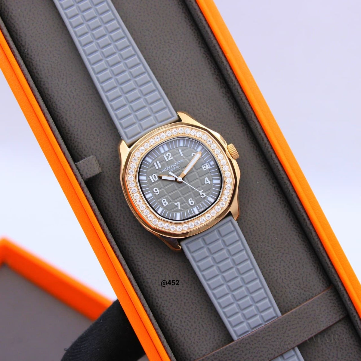 Patek Philippe Aquanaut Luce – Grey - View 5