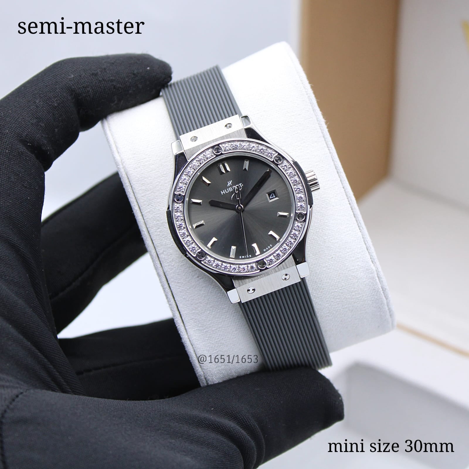 Hublot Classic Fusion Ladies Watch – Racing Grey & Diamond Detail - view 5