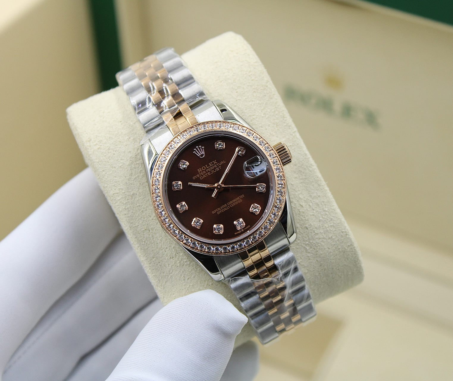 Rolex Lady-Datejust – Two Tone & Diamond Detail