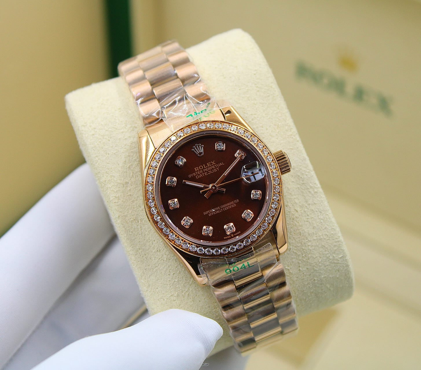 Rolex Lady-Datejust – Everose Tone & Diamond Detail - view 5